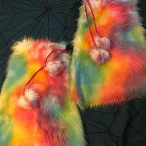 💛 iheartraves fluffies ✨